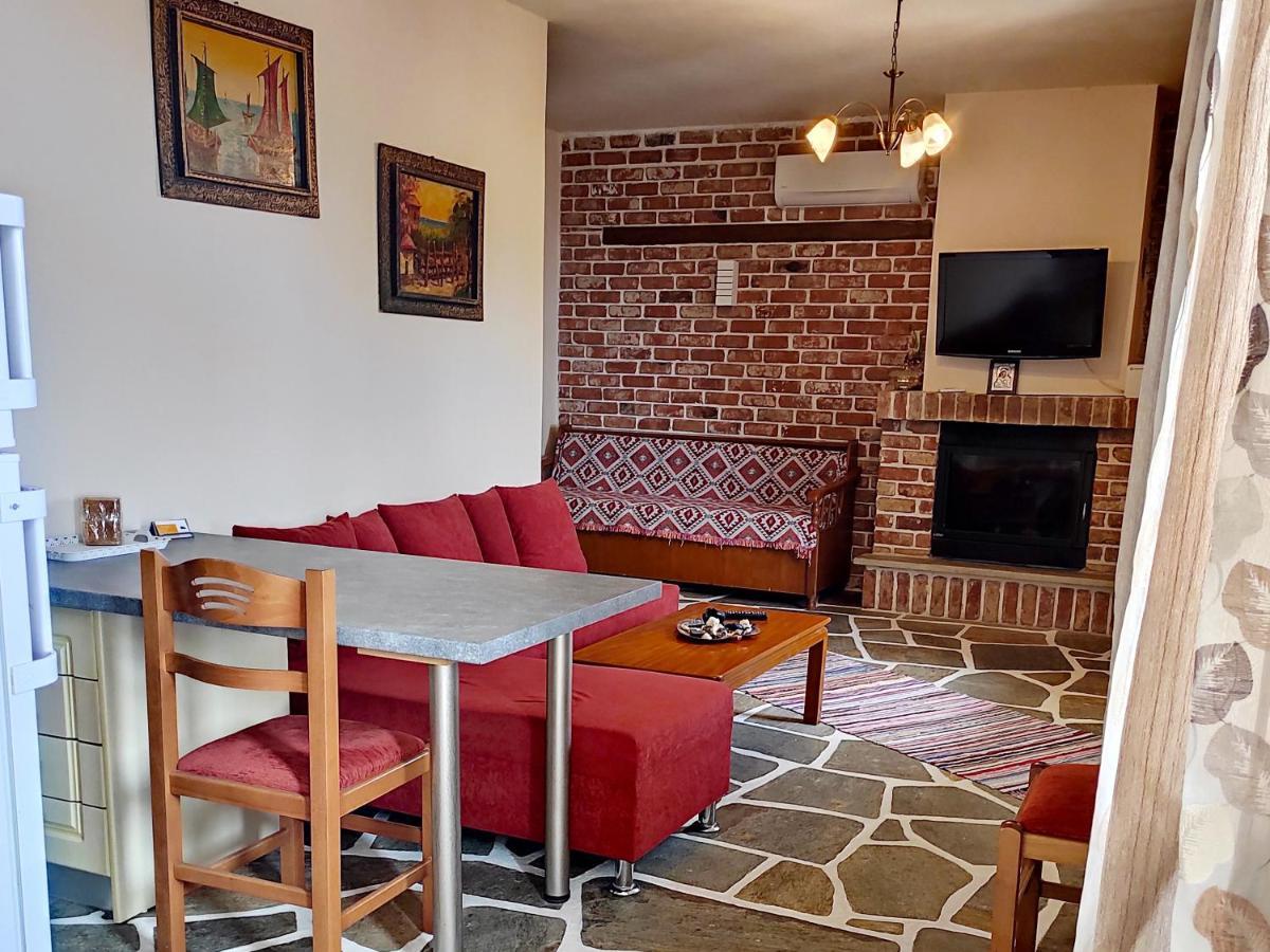 Keramidi Guesthouse 외부 사진
